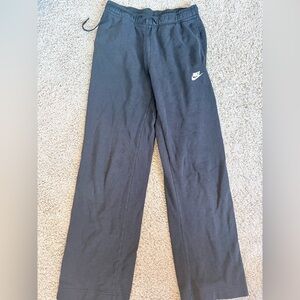 Nike Women’s Classic Black Sweatpants with Logo